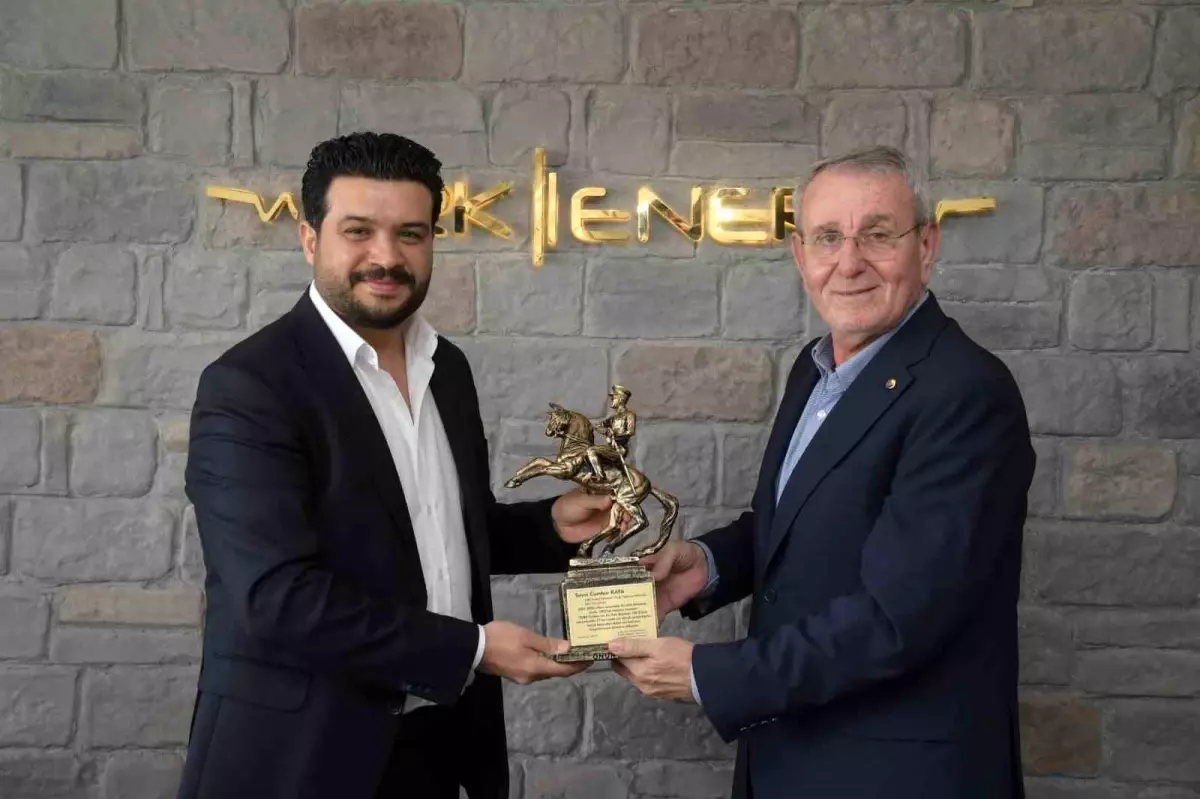 Murzioğlu, Samsun’un En Hızlı Büyüyen Enerji Firmasını Tebrik Etti