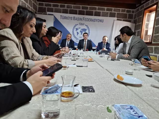 Siyasi Birlik ve Meydan Okuma