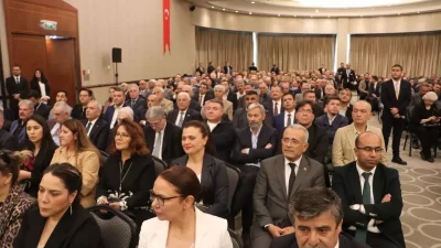 Türkiye’nin Güç ve Birlik Vurgusu Yüz Yüze Geliyor