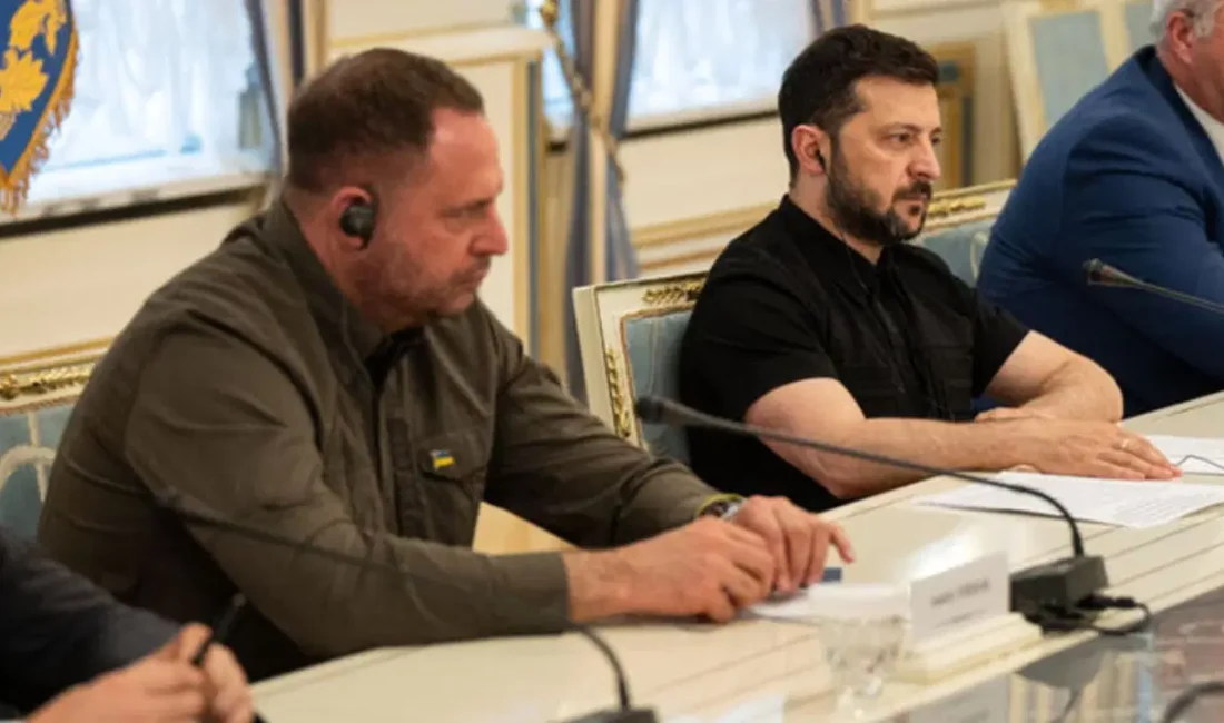 Ukrayna'da yüksek düzeyli istifa