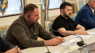 Ukrayna’da Yüksek Düzeyli İstifa ve Soruşturma Dalgalanmaları