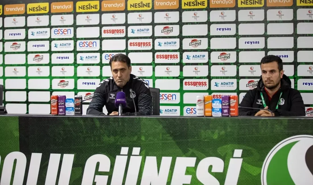 Ümraniyespor ve Sakaryaspor maç