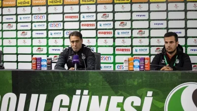 Ümraniyespor ve Sakaryaspor Maç Analizi: Denge ve Gözlemler