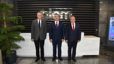 Vali Recep Soytürk, Çerkezköy’deki İlaç Fabrikası Ziyaretinde Çeşitli Bilgiler Aldı