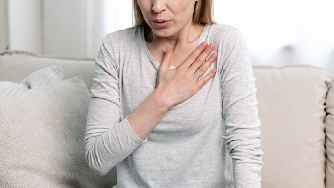 Acil Durum Belirtileri: Karın Ağrısı ve Nefes Darlığına Dikkat