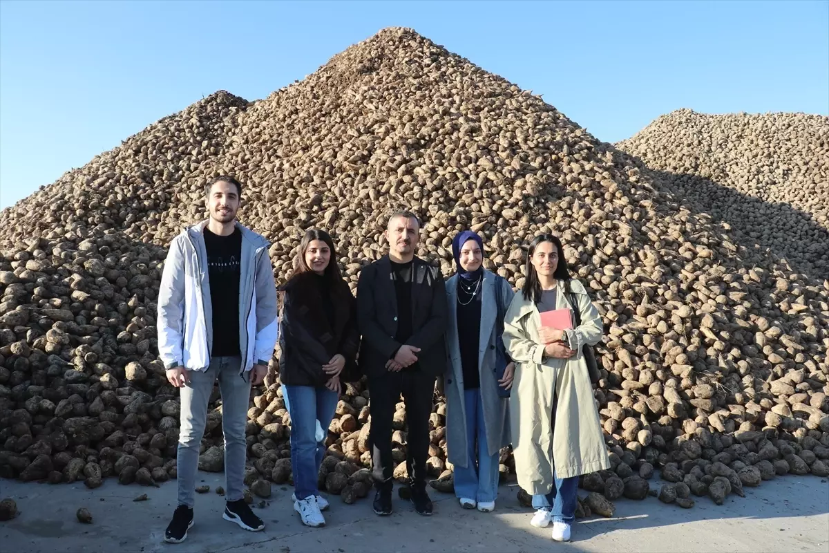 Ağrı Şeker Fabrikası’nda Öğrencilerle Ekonomik ve Coğrafi İnceleme Gezisi