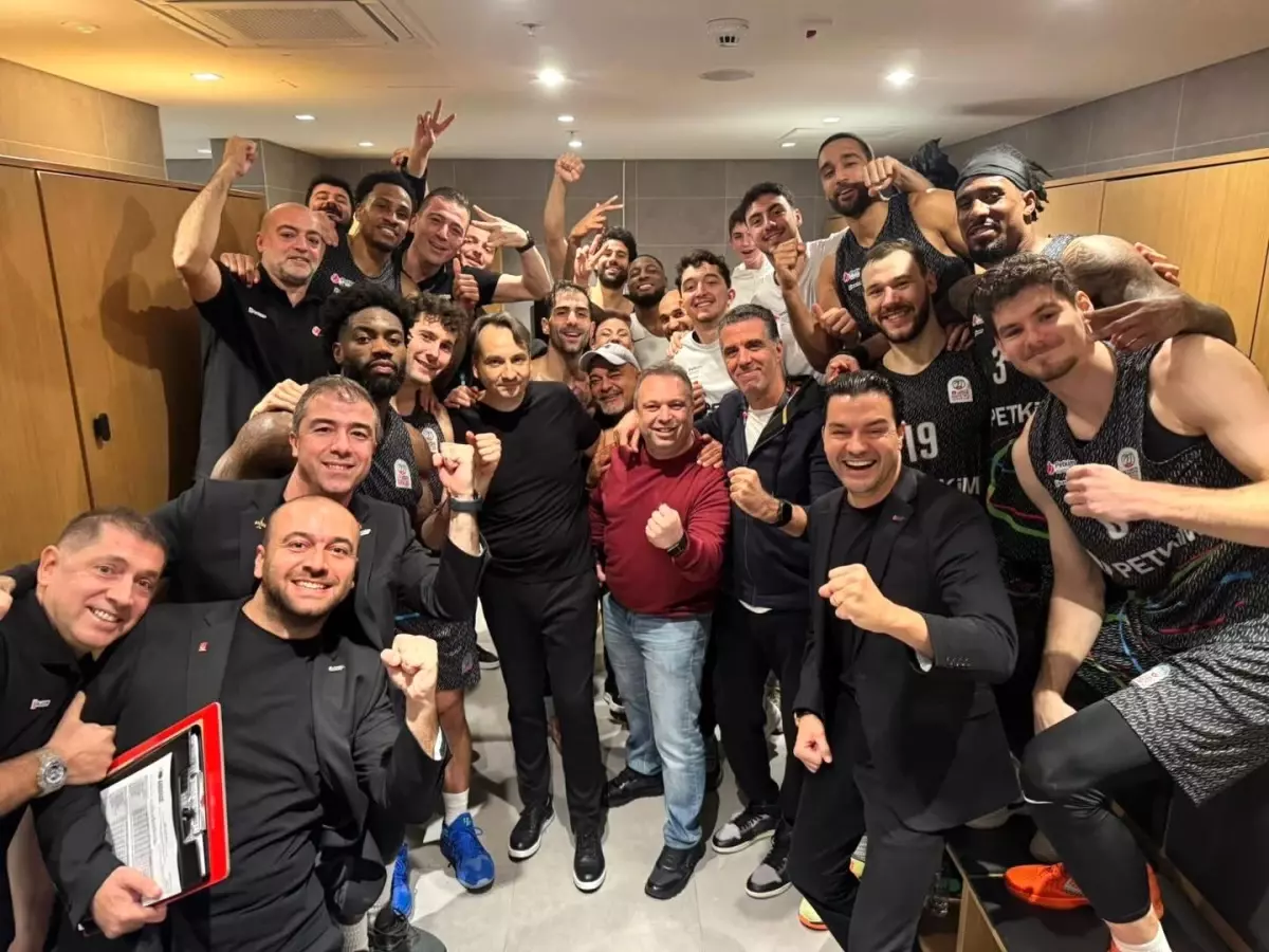 Aliağa Petkimspor’un Kritik Zaferi Sonrası Başantrenör Özhan Çıvgın’dan Yorumlar