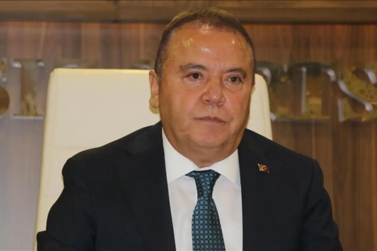 Antalya Belediye Başkanı Muhittin Böcek’in Sağlık Durumu Güncel Durumda