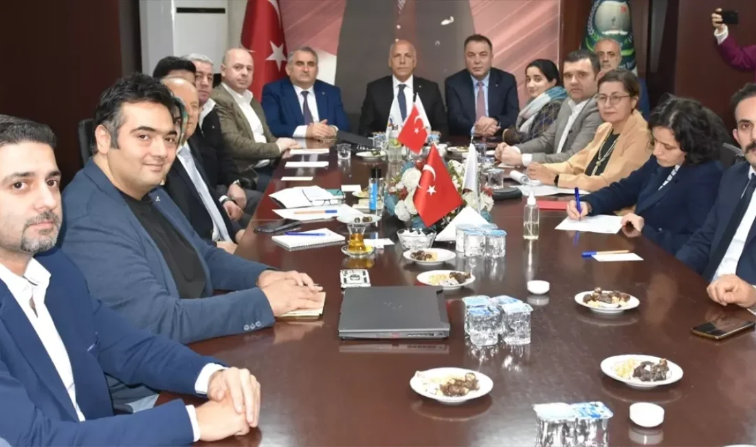 Artvin’de bal üretimini artırmak