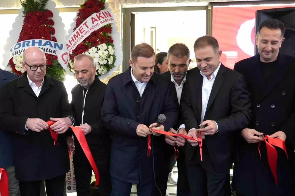 Balıkesir Kuyumcular Çarşısında Coşkulu Açılış ve Altın Fiyatları Gündemi