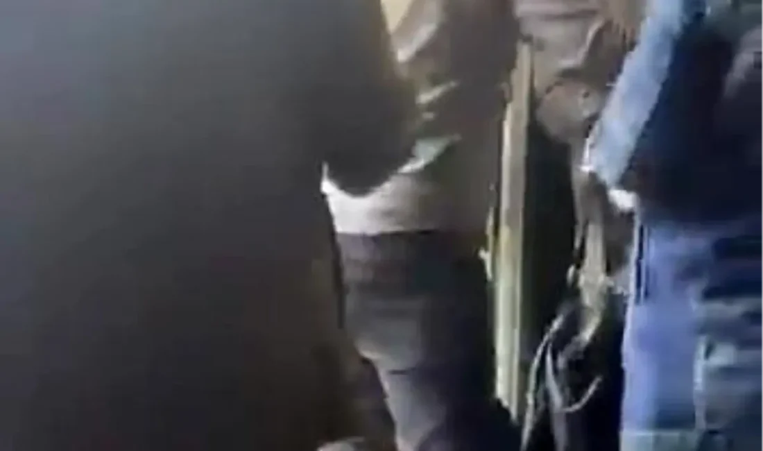 Bursa'da telefoncu dükkanında yaşanan