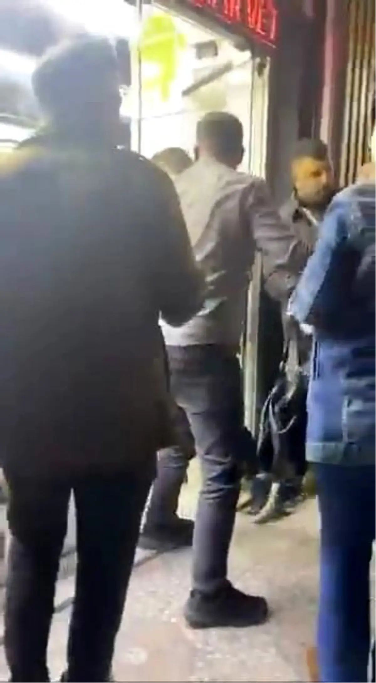 Bursa’da Telefoncu Dükkanında Gerginlik Çıkaran Olayın Detayları