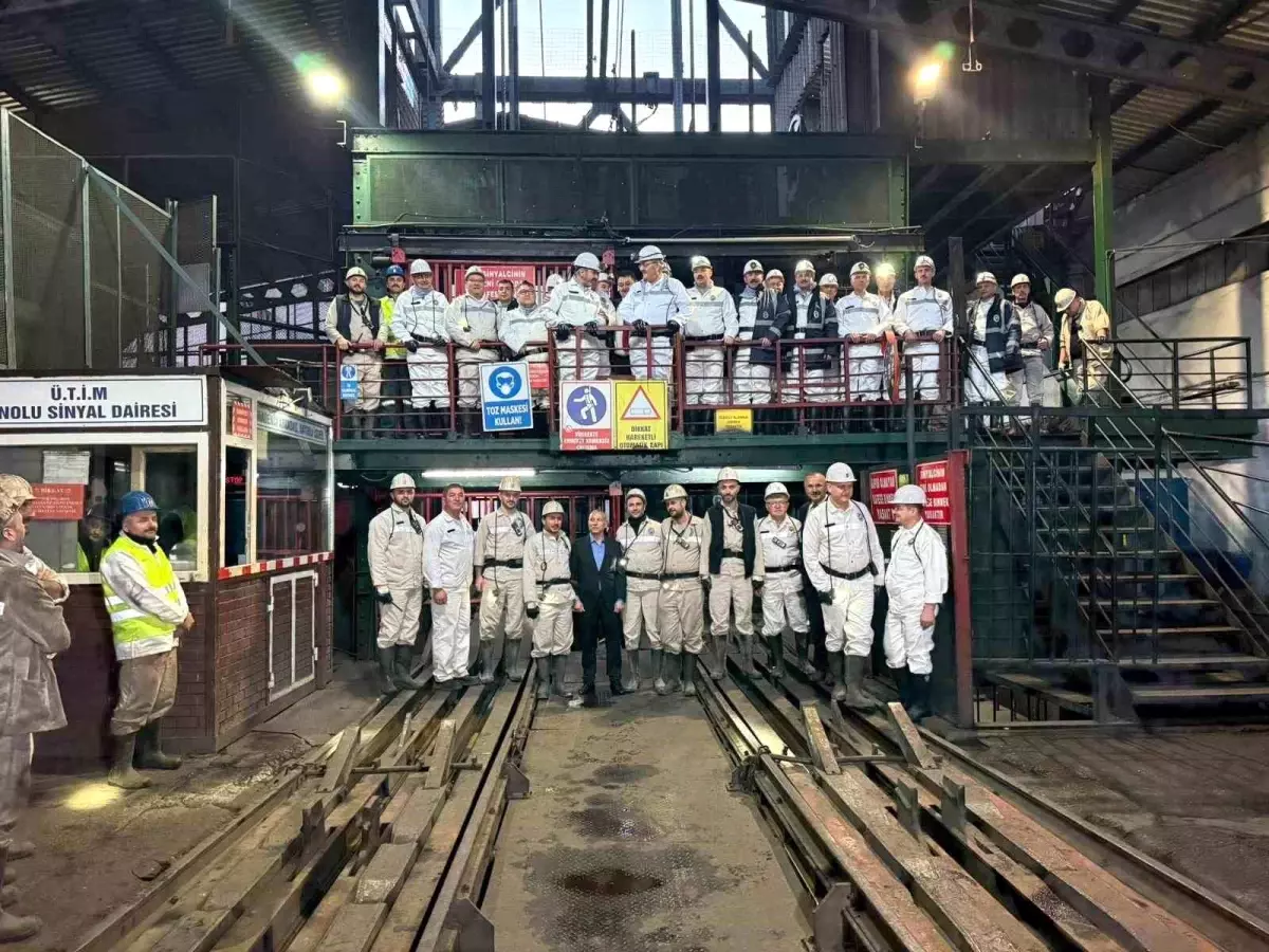 Çalışma Bakan Yardımcıları Zonguldak’ta Madencilerle Buluştu ve Ocağı Ziyaret Etti