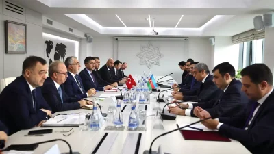 Çalışma ve Sosyal Güvenlik Bakanı Vedat Işıkhan ile Azerbaycan Bakanı Anar Aliyev’in Verimli Görüşmesi