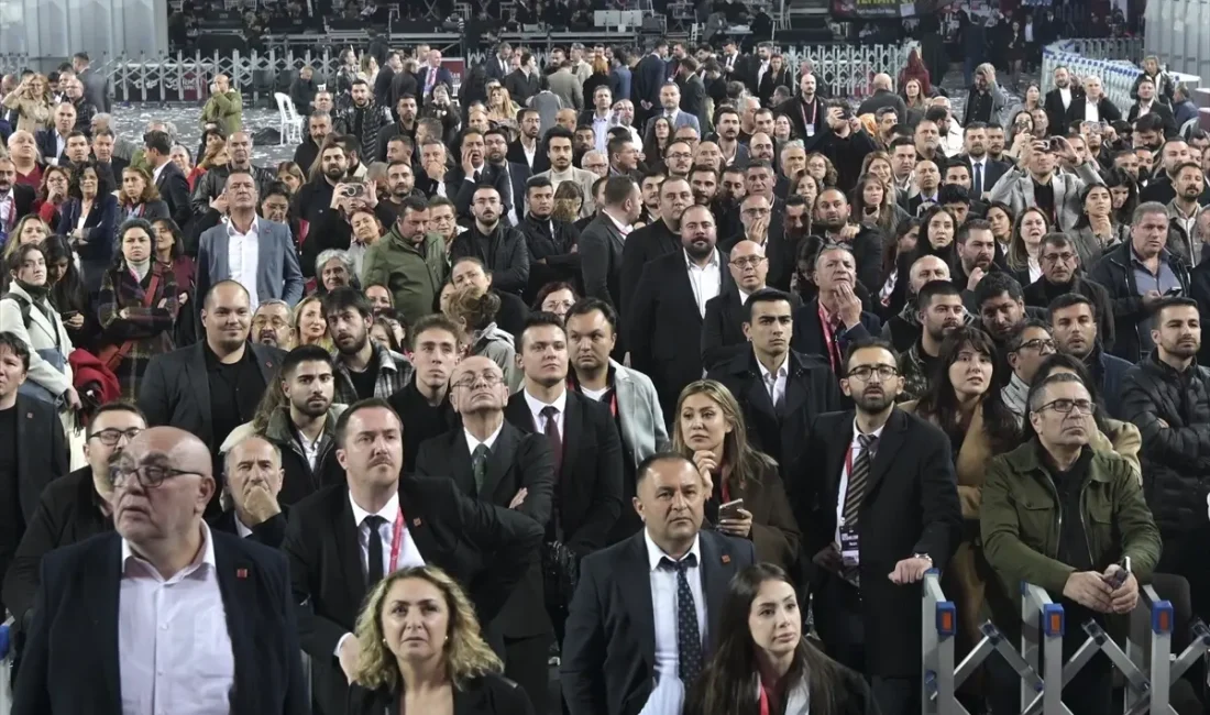 CHP Kurultayı'nda üye seçimlerinin