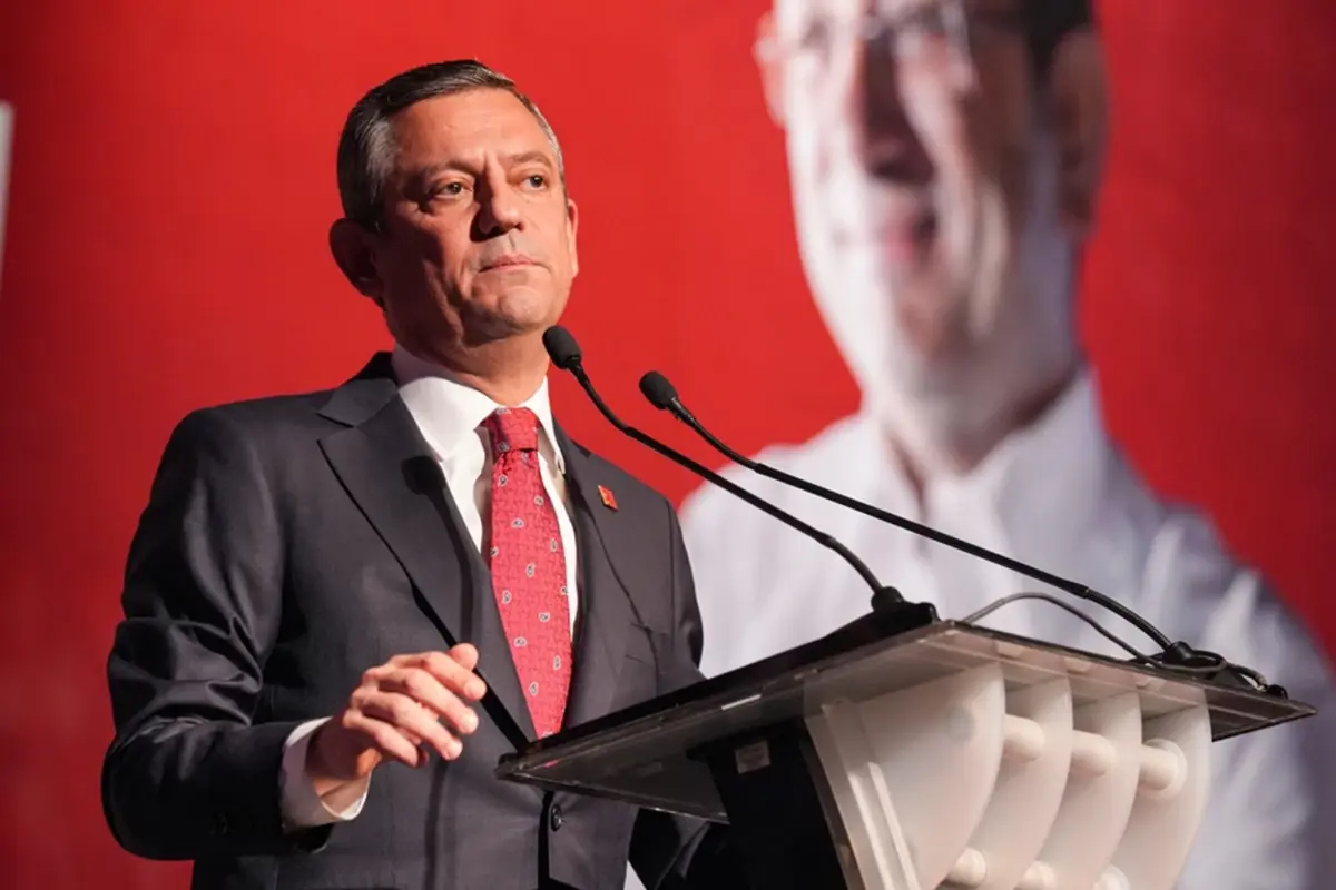 CHP Liderinin Gündemdeki Dil Sürçmesi Sosyal Medyayı Salladı