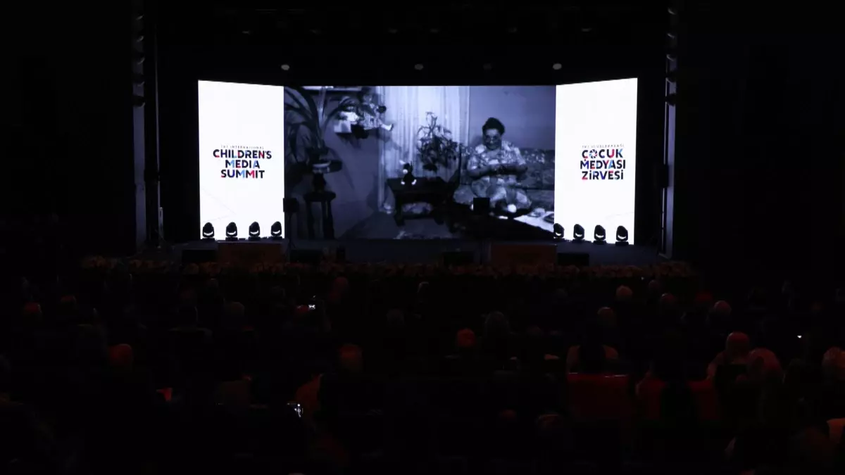 Çocuk Hakları ve Dijital Dünya Üzerine Emine Erdoğan’ın Çarpıcı Mesajları