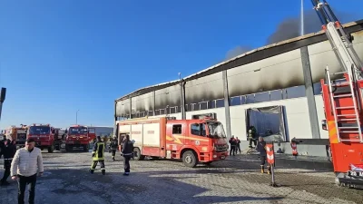 Denizli Çardak'taki filtre fabrikasında çıkan