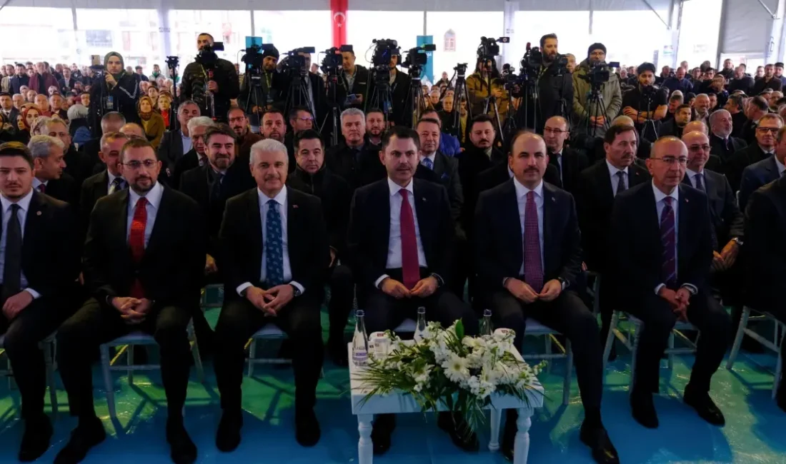 Deprem bölgesinde Konya'dan Hatay'a