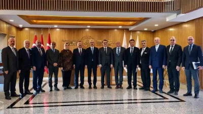 Eskişehir Heyeti Bakan Uraloğlu’nu Ziyaret Etti ve Ulaştırma Konularını Görüştü