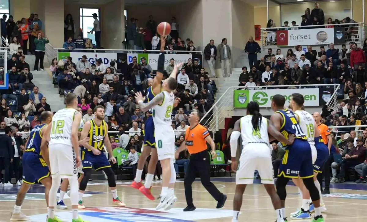 Fenerbahçe Beko’nun Zorlu Deplasman Galibiyeti: Merkezefendi Belediye’yi 87-64 Yenildi