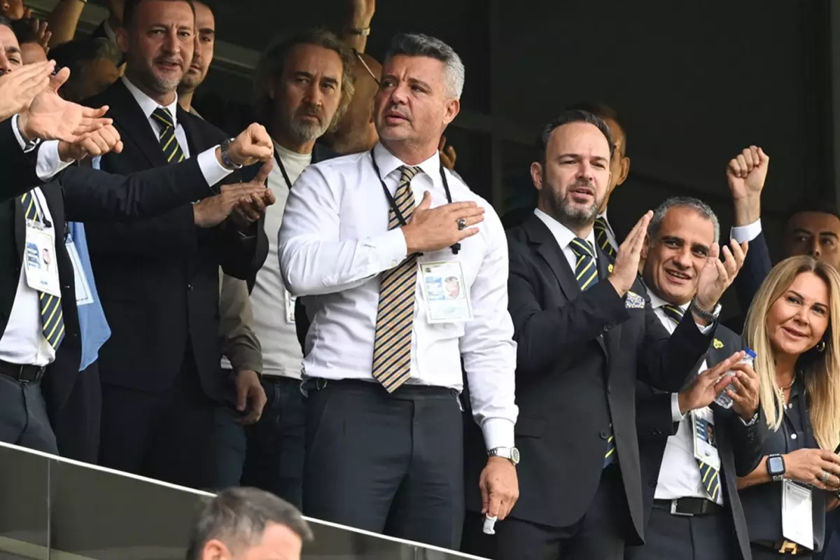 Fenerbahçe Taraftarları Rekor Kırdı: 143 Milyon Liralık Alışveriş Yapıldı