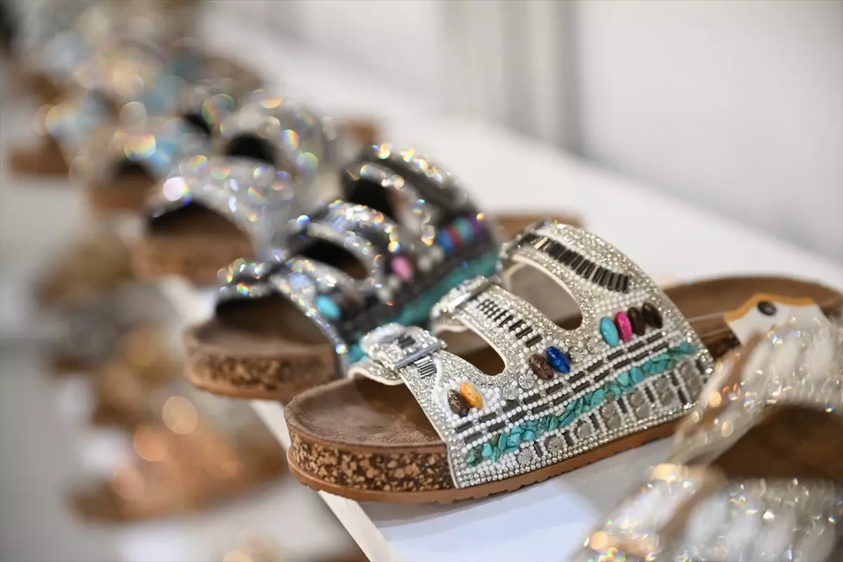 Gaziantep’te Uluslararası Ayakkabı ve Yan Sanayi Fuarı Kapılarını Açtı