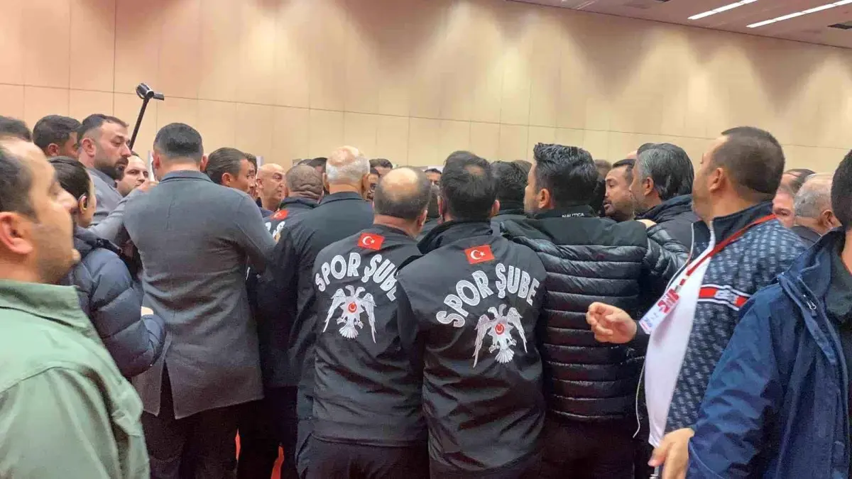 Gençlerbirliği Genel Kurulunda Şok Gelişme: Başkan Adayı Mecburiyetten Çekildi