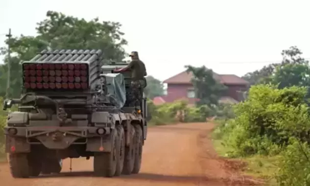 Gerginlik Tırmanıyor: Tayland ve Kamboçya Sınırında Çatışmalar Devam Ediyor