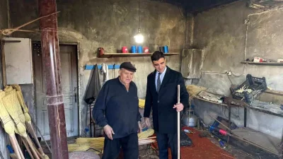 Hacıköy'de el emeğiyle yaşayan Süpürge