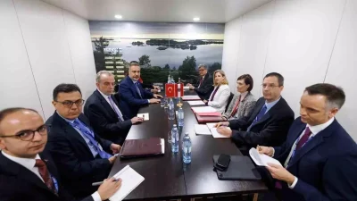 Hakan Fidan, AGİT 32. Bakanlar Konseyi Toplantısı Öncesinde Viyana’da Diplomatik Temaslarını Sürdürüyor