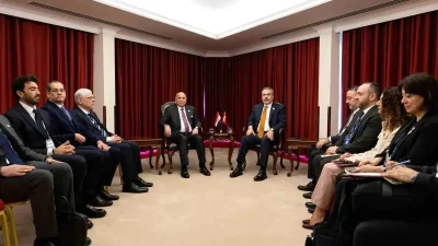 Hakan Fidan, Doha Forumu’nda Irak Dışişleri Bakanı ile Görüştü ve Bölgesel Temaslar Yaptı