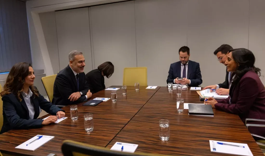 Hakan Fidan ve Anita