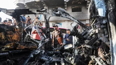 Hamas, İsrail'in Gazze saldırısını sert