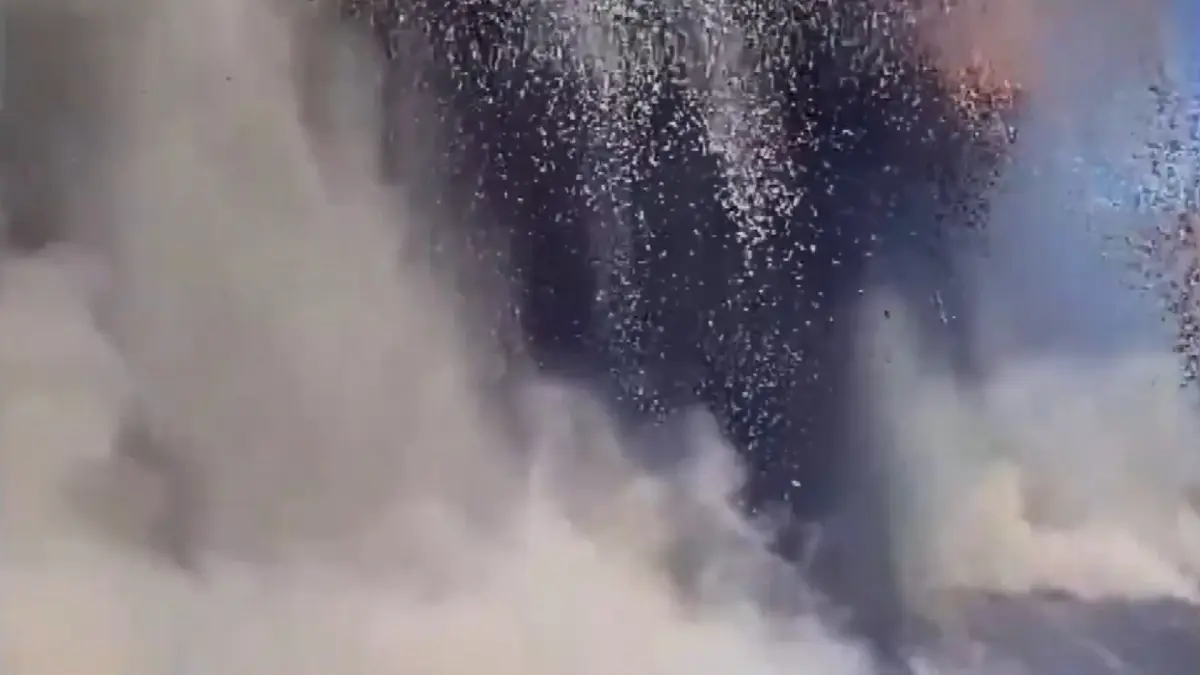 Hawaii’deki Kilauea Yanardağı Yeniden Aktifleşti ve Lav Fışkırttı