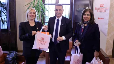 İlkadım Belediye Başkanı Kurnaz’dan Kadın Muhtarlarla Samimi Buluşma