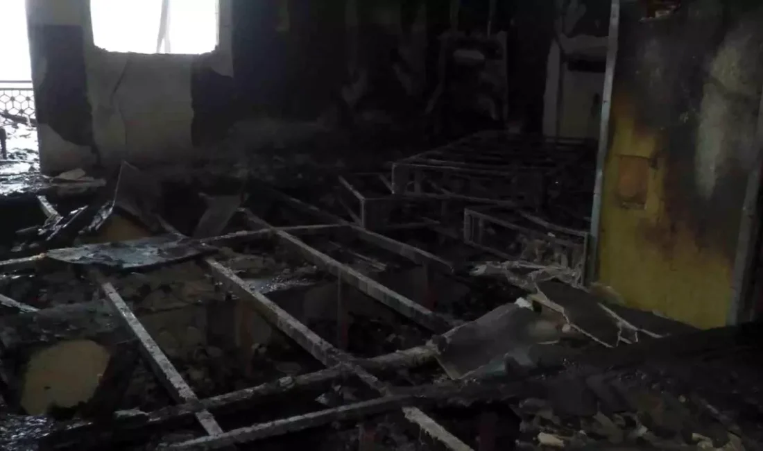 İpekyolu'nda restoran yangını sabah