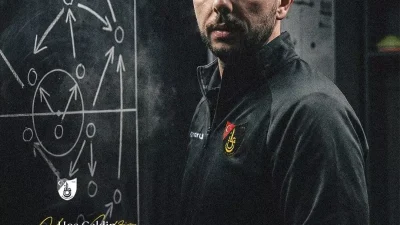 İstanbulspor Yeni Teknik Direktörü Barış Kanbak ile Yoluna Devam Ediyor