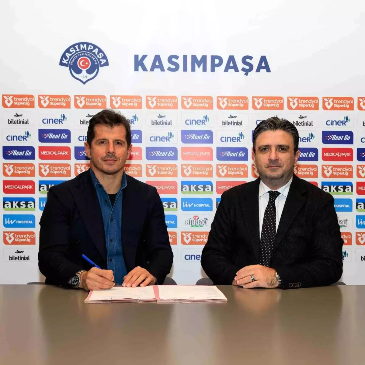 Kasımpaşa’da Yeni Teknik Direktör Emre Belözoğlu Oldu