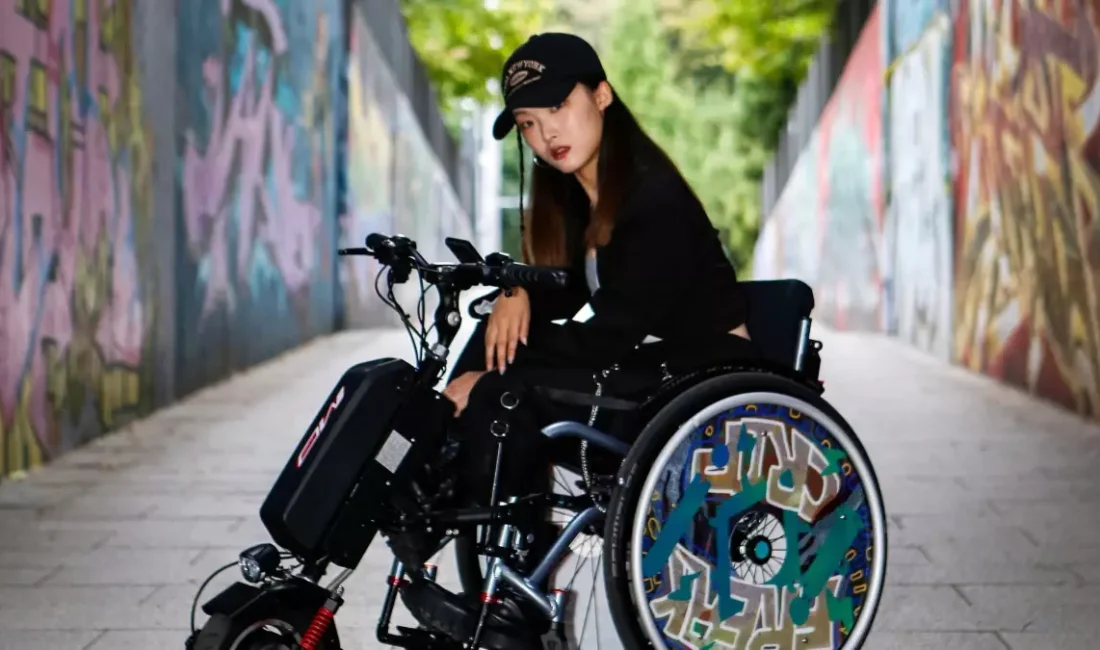 Kim Ji-woo'nun engelliliği sanata