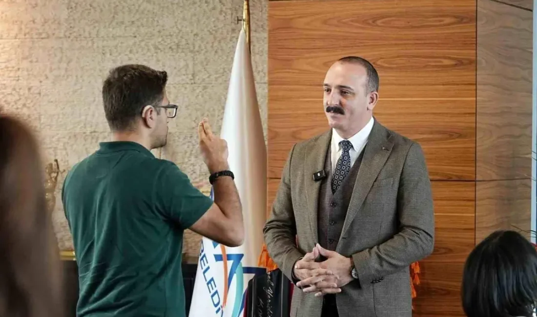 Konyaaltı Belediyesi Engelli Personellerle Birlikte Farkındalık Gününü Kutladı