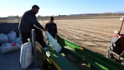 Kozan’da Çiftçiler Bu yıl Tarımsal Faaliyetlere Hız Verdi