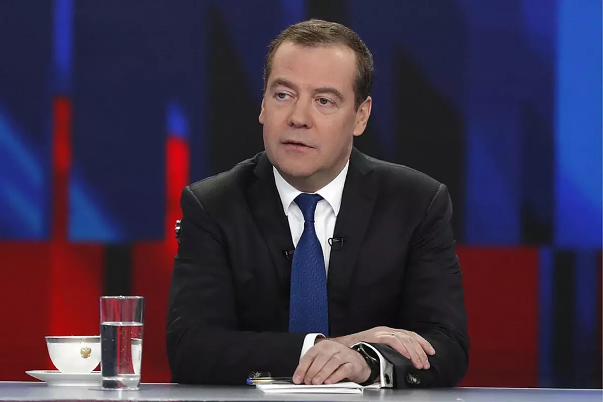 Medvedev’den NATO ve Batı’ya Sert Mesajlar: Gürültülü Savaş Söylemleri
