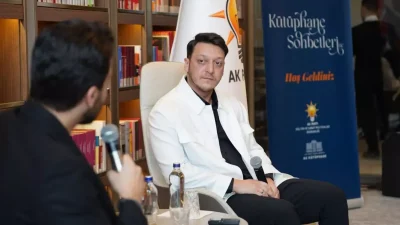 Mesut Özil’den Gurbet ve Kimlik Üzerine Derin İçgörüler