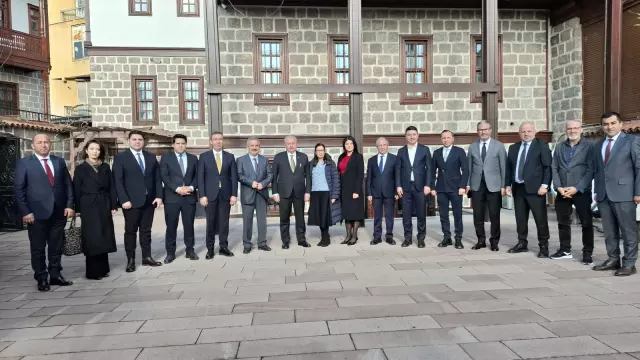 Seçim ve Anayasa Tartışmaları