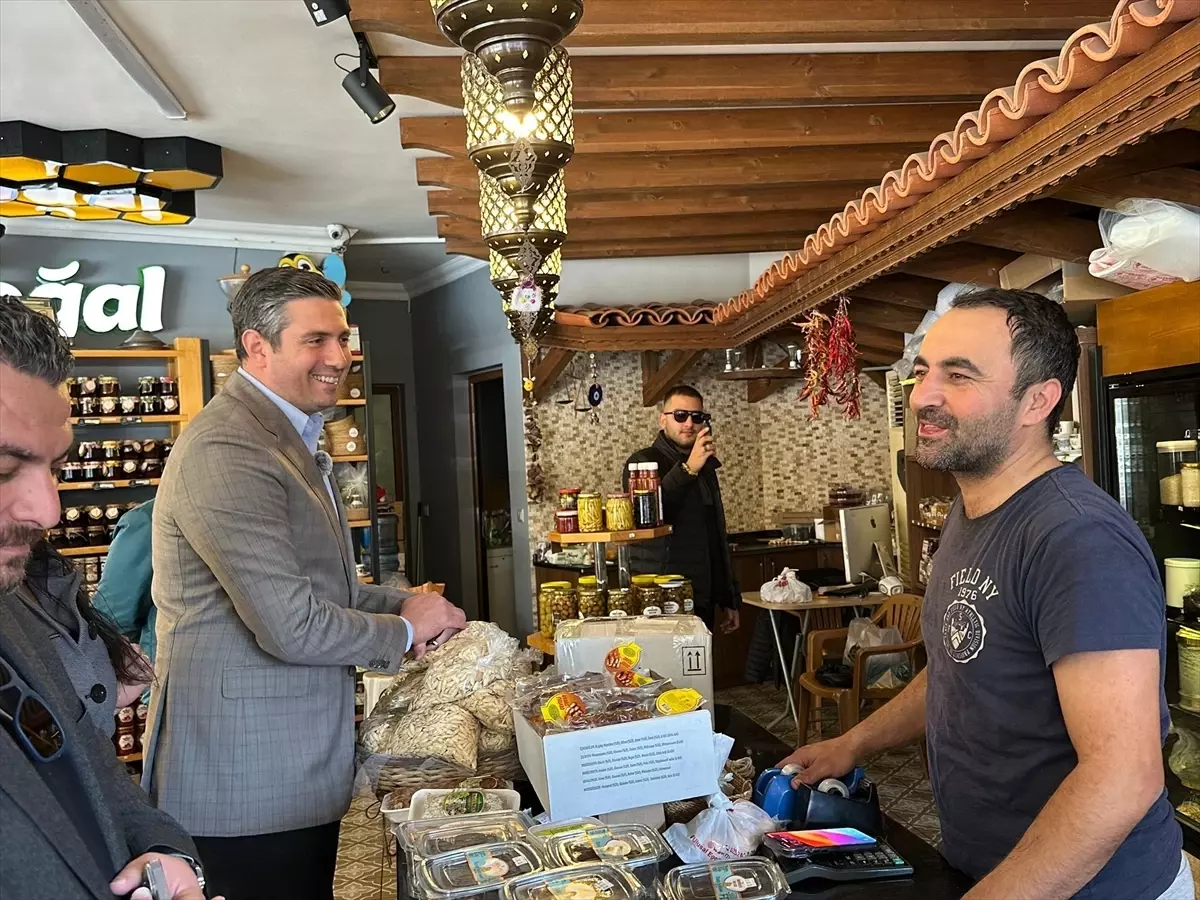 Muzaffer Aravi ve Ekibi, Marmaris Esnafıyla Güç Birliği İçinde