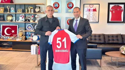 Niğde Belediye Başkanı Emrah Özdemir, İstanbul’da TFF Başkanı İbrahim Hacıosmanoğlu ile Görüştü