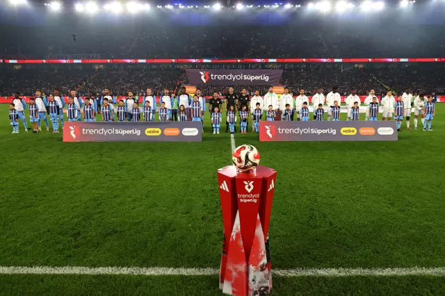 Nihat Kahveci'den Trabzonspor-Beşiktaş Maçı Analizi ve Değerlendirmeleri