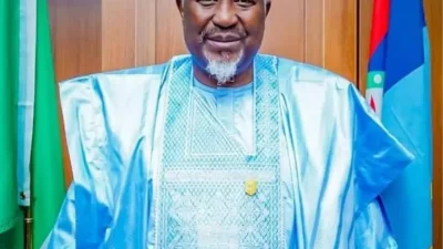 Nijerya Savunma Bakanı Muhammed Badaru Abubakar Görevinden Ayrıldı