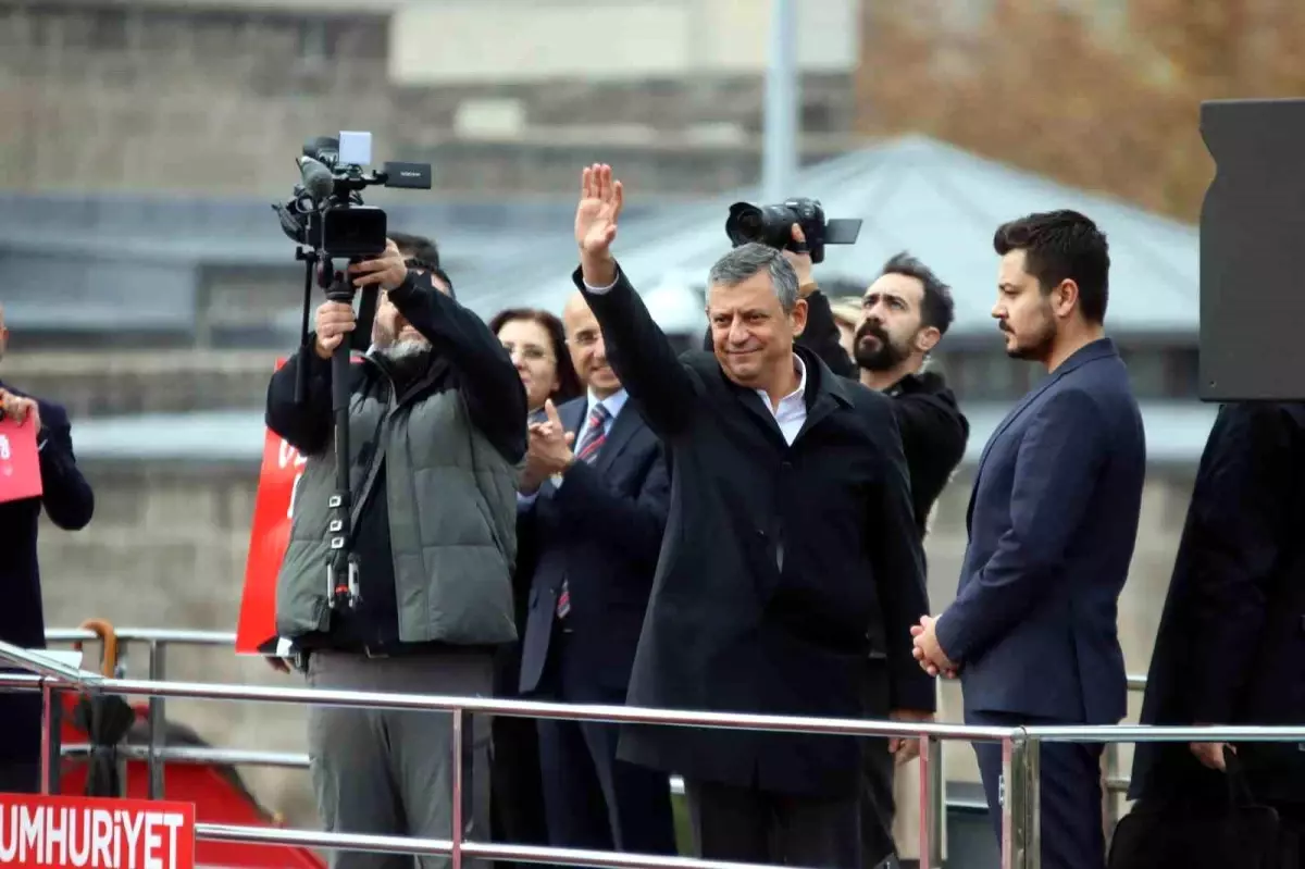 Özgür Özel’den Kayseri’de Ekonomik ve Siyasi Vurgular